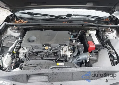 2020 Toyota Camry Le z USA, uszkodzony, nr VIN 4T1C11AK9LU996830